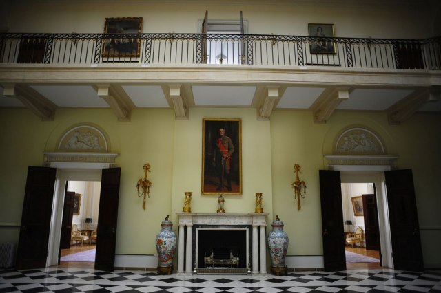 Karaðorðeviæi ili Obrenoviæi? ANKETA: Koga Srbi više vole