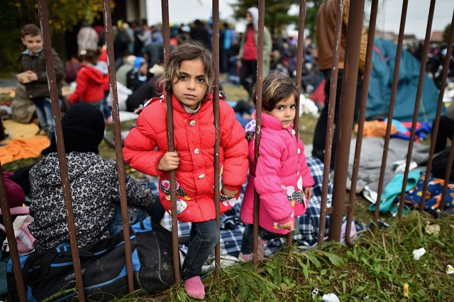 EU prihvata 1.500 dece-migranata sa grčkih ostrva