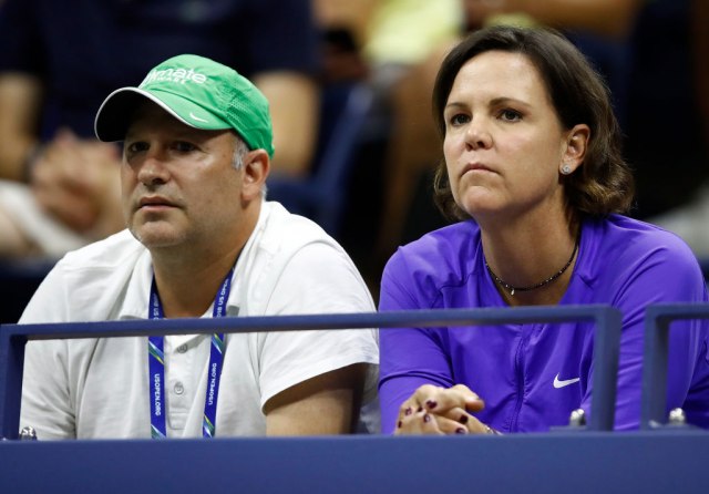 Ðokoviæ podelio teniski svet – neko ga napada, neko ga brani