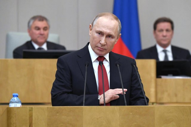 Kremlj: Bolesni novinari da ne prilaze Putinu