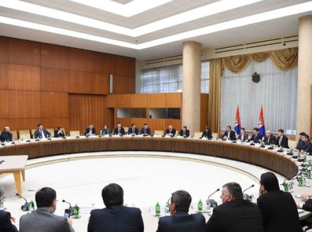 Završen sastanak Vučića i predstavnika stranaka FOTO