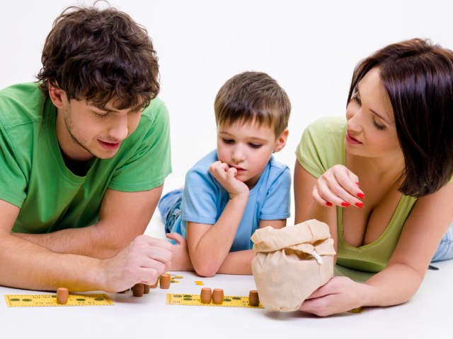 Vodič za roditelje: Stručnjak vas savetuje kako da kvalitetno popunite vreme s detetom u izolaciji
