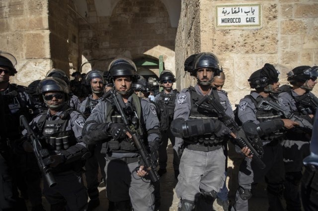 Sukob između palestinskih vernika i policije u Jerusalimu
