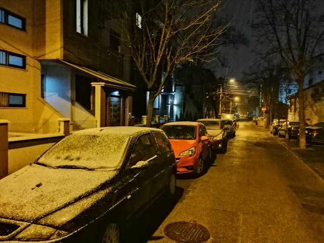 Temperaturna vrteška: Sneg u doba policijskog èasa VIDEO/FOTO