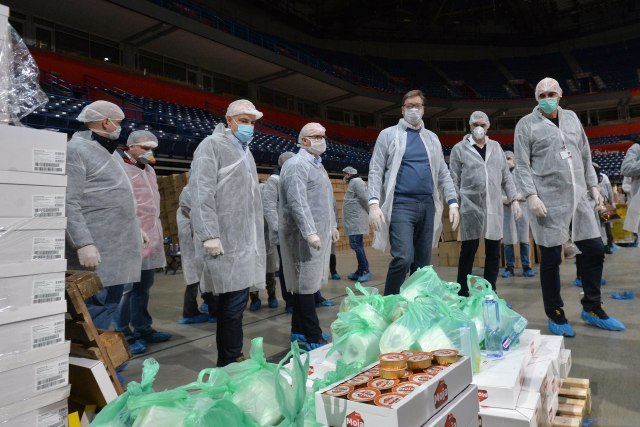 Vucic visits Arena: "Aid to businessmen,several billion euros for the private sector"