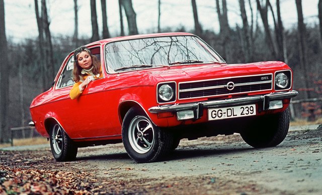 Pola veka Opelovih legendi Ascone i Mante FOTO