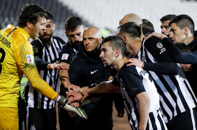 Fudbaleri Partizana posetili legende kluba