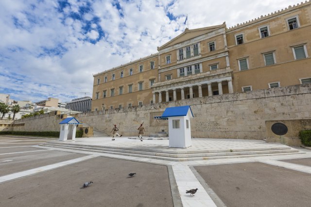 Granata pronaðena kod parlamenta u Atini