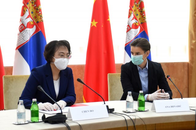 Kina donirala Srbiji opremu za 2 najmodernije laboratorije FOTO