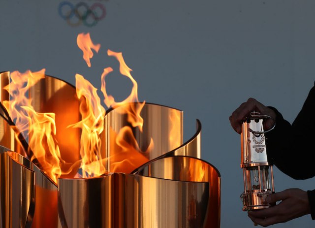 Olimpijski plamen povuèen iz javnosti