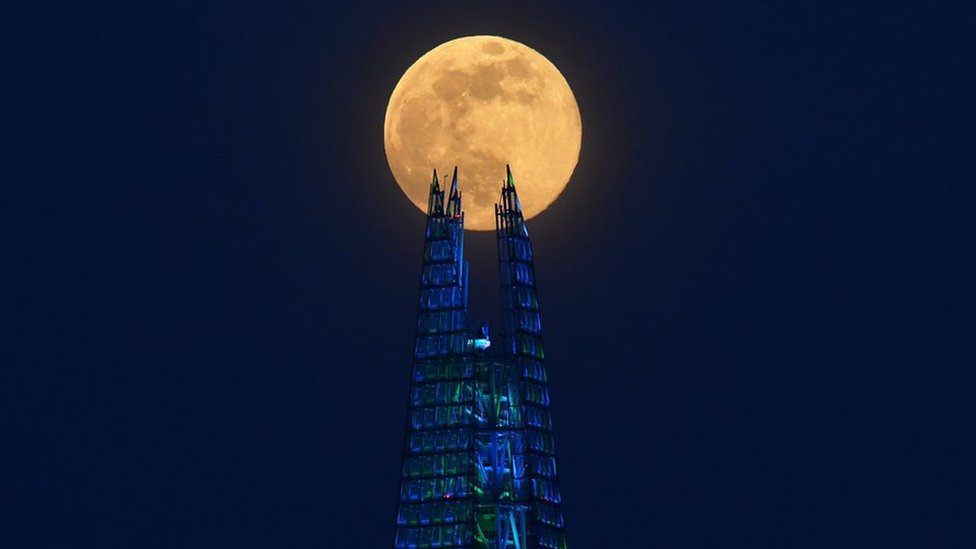 Super Mesec: Evropa obasjana mesečinom u fotografijama