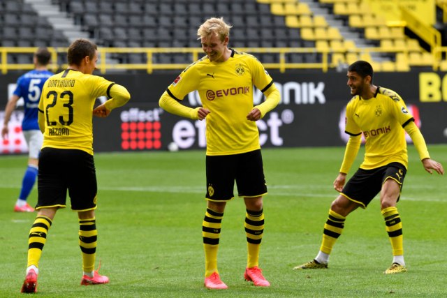 Fudbal se vratio – Dortmund na krilima Halanda pregazio Šalke