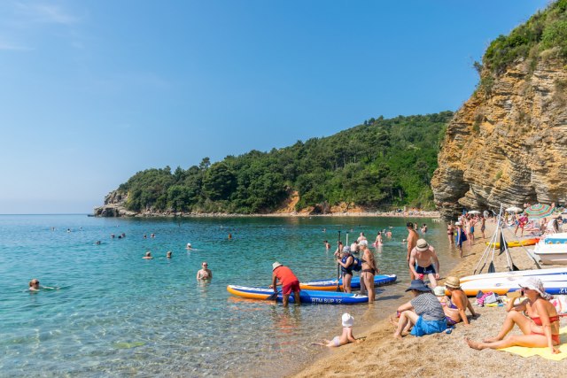 Crnogorci zabrinuti: Plaže otvorene, ali prazne - ništa dok se ne otvore granice