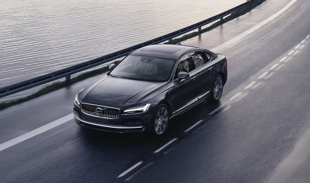 Volvo ograničio maksimalnu brzinu svih novih modela na 180 km/h, da li ga podržavate? ANKETA