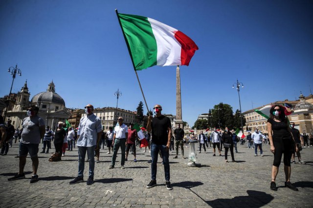 Sindikati u Italiji protestuju protiv otpuštanja