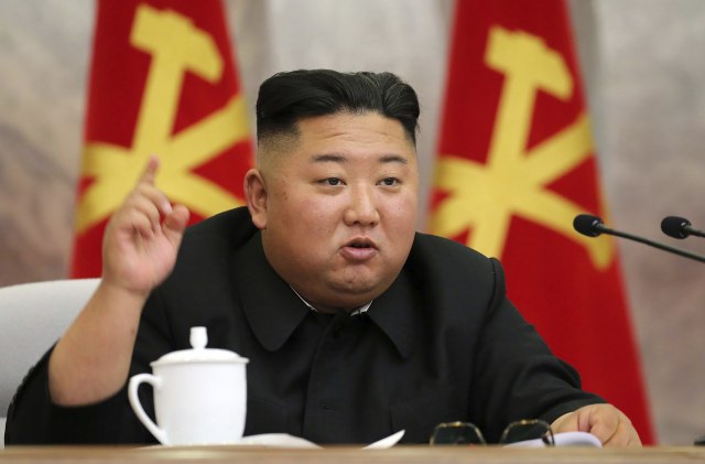Kim sazvao hitan sastanak vojnih snaga, izdao sedam nareðenja FOTO