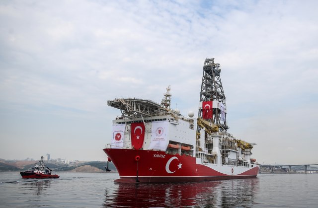 Turski brod za bušenje sutra stiže u Crno more
