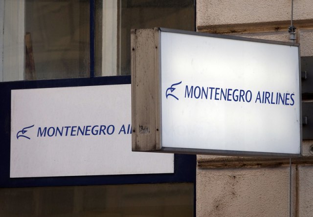 It's confirmed: "Montenegro Airlines" denied a permit to land at the Belgrade airport