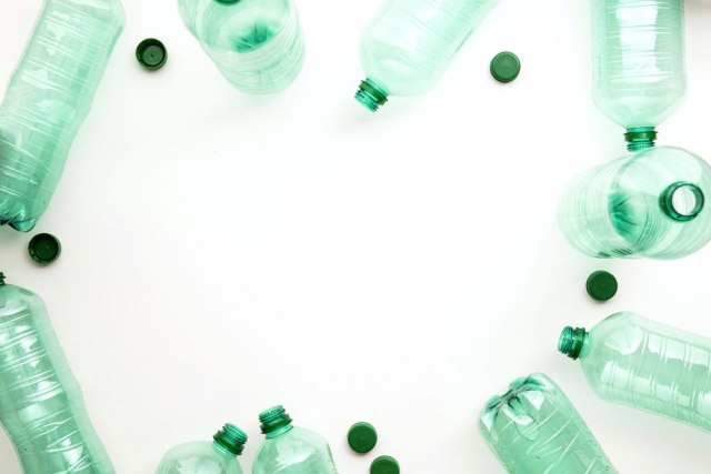 Bacate plastiène flaše, a ne znate za šta sve mogu da posluže (VIDEO)