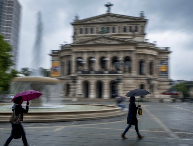 Deo nemačkog grada evakuisan zbog američke bombe FOTO