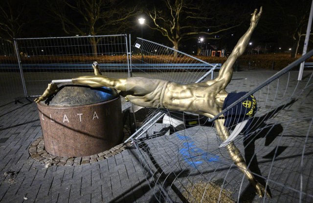 Pobeda vandala – Ibrahimoviæeva statua više neæe biti ispred stadiona