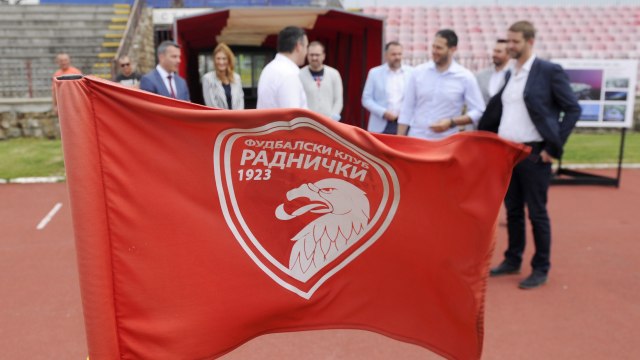 "Gradiæemo moderan stadion u Kragujevcu"