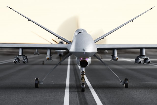 Pentagon sprema test za AI: Bespilotna letelica protiv lovačkog aviona