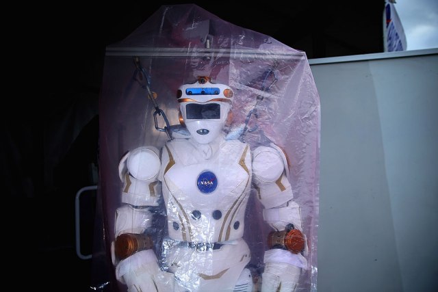 Prava žena-robot prvi put glavni glumac u filmu: 