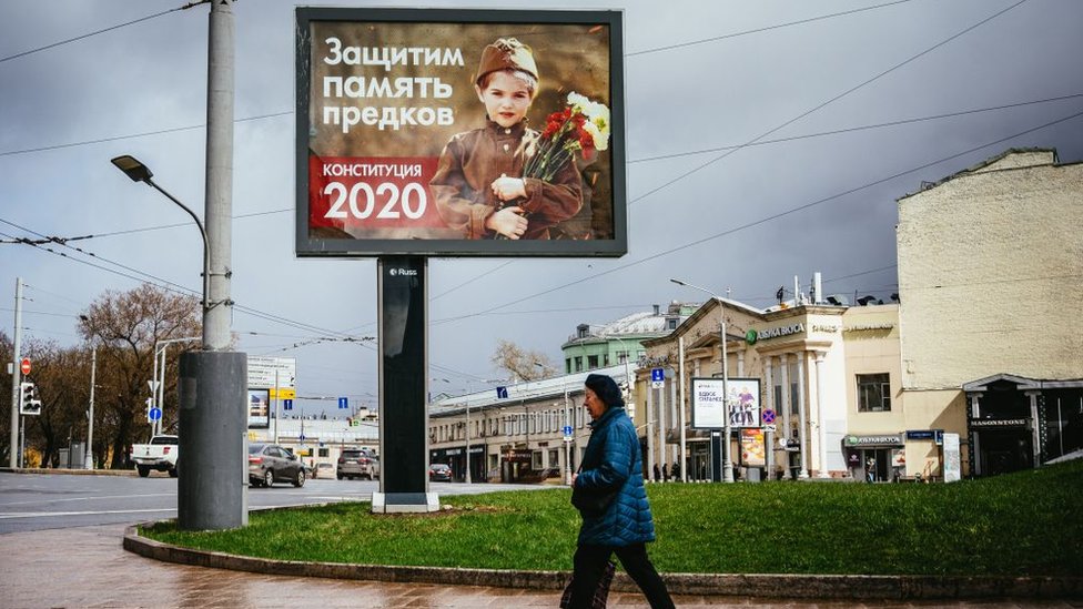 Politika, Putin i Rusija: Organizatori kampanje koriste psiće, bebe i veterane da pobede na referendumu