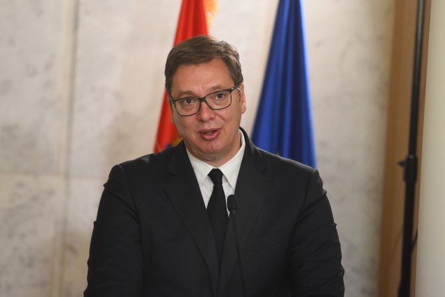 Vučić: Vlada značajno pre zakonskog roka