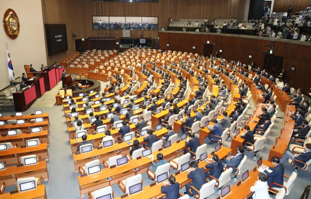 Južnokorejski parlament proglasio uzbunu: Poslanik bio u kontaktu sa zaraženim
