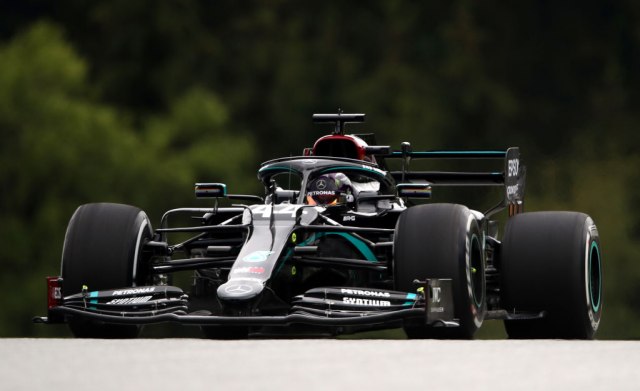 Mercedes najbrži i na drugom treningu u Austriji