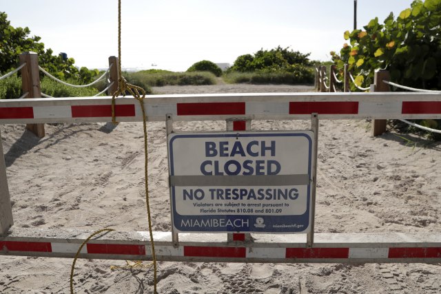 Uveden policijski èas u "zemlji sunca", na plaže stavljen katanac FOTO