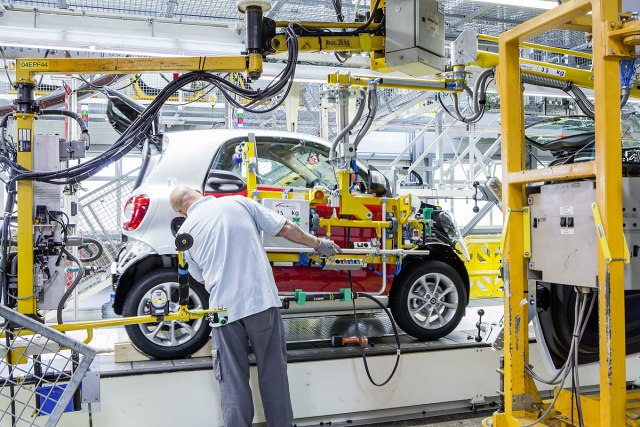 Daimler bi da proda fabriku u Francuskoj u kojoj se pravi Smart