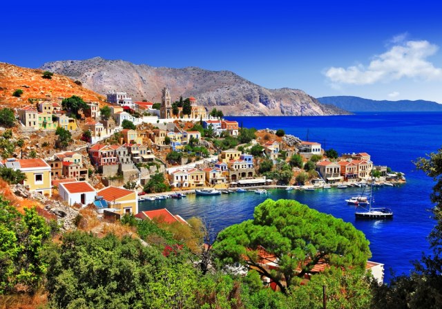 Grčki hotelijeri traže da se Srbima ukine zabrana ulaska