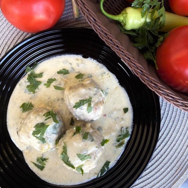 Nešto malo drugačije: Ćufte u belom sosu VIDEO