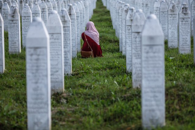 Potočari: Komemoracija žrtvama Srebrenice
