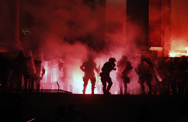 Vuletić: Protesti udar na vlast ali, još ozbiljnije, udar na državu