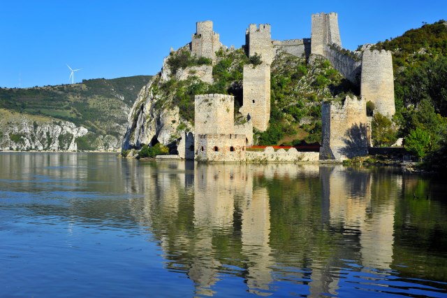 Golubac dobija luksuzni hotel: Ureðenje plaže na Dunavu do kraja jula