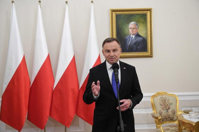 Tesna pobeda Andžeja Dude na predsednièkim izborima u Poljskoj