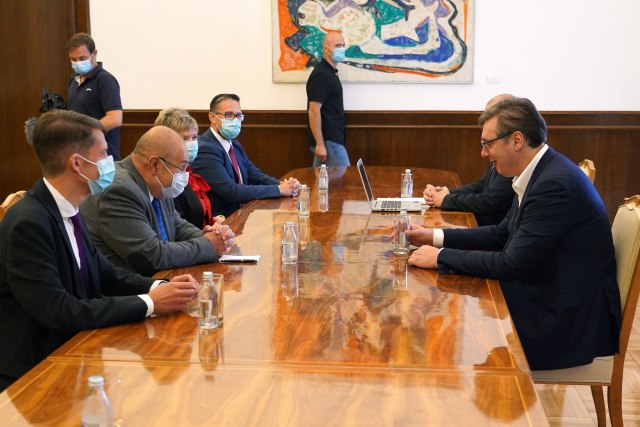 Vučić se sastao i sa predstavnicima SVM; Pastor: SVM će biti deo vladajuće većine