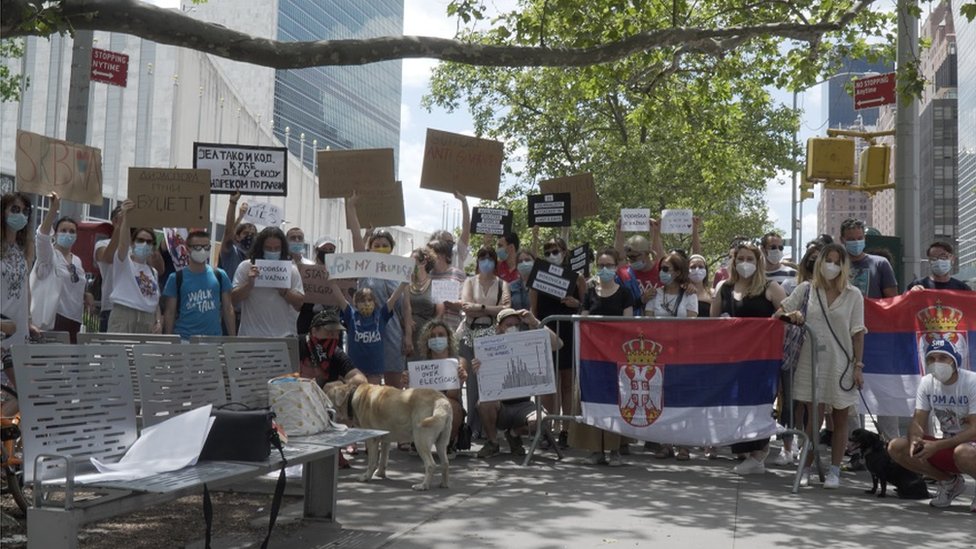 Protesti u Srbiji: Korona virus, demonstracije i nasilje &#x2013; zašto se dijaspora pridružila protestima