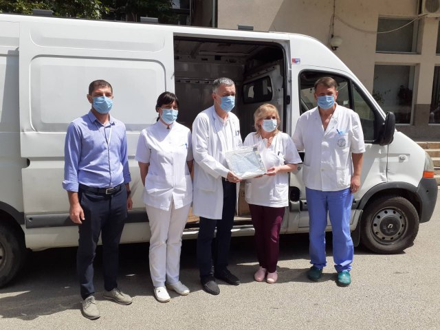 Ðokoviæ i "Delije" donirali respiratore Kosovskoj Mitrovici