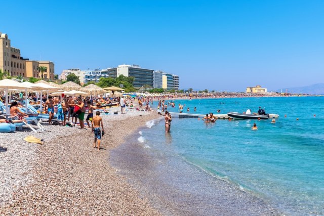 Grčka: Na plažama produžene mere bezbednosti do 31. jula