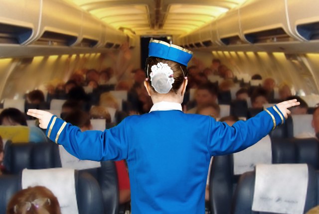 Putnike sada služe piloti: Otpustili stjuardese zbog finansijskih problema