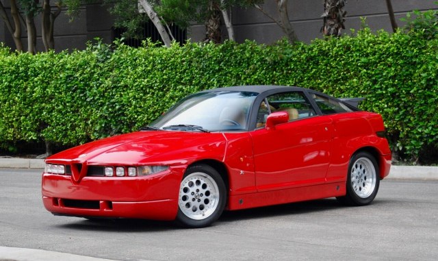 Na prodaju Alfa Romeo SZ iz 1992. godine