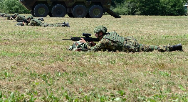 Najsavremenije oružje "made in" Kragujevac: Nova puška u rukama srpskih vojnika FOTO/VIDEO
