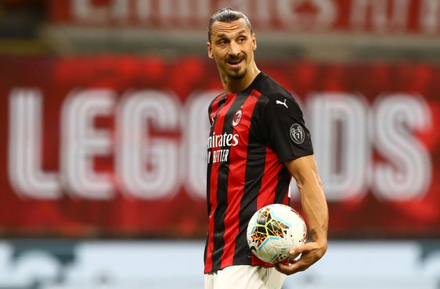 Ibrahimović ostaje u Milanu, plata šest miliona evra