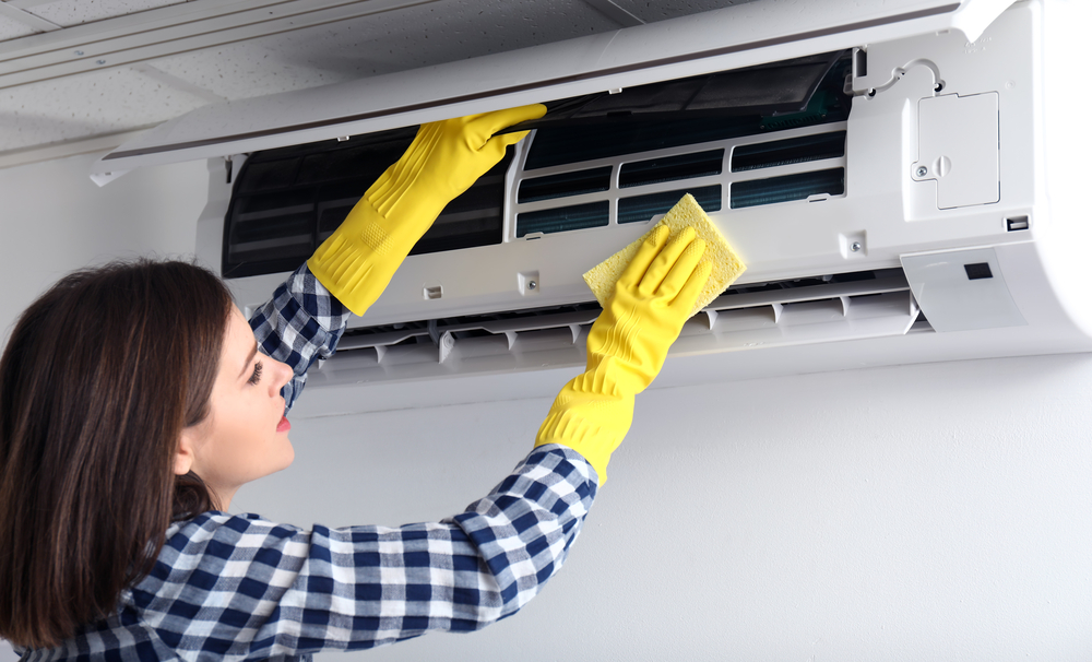 Stručnjaci savetuju da ne čistite klima uređaj dok traje pandemija: Zašto?