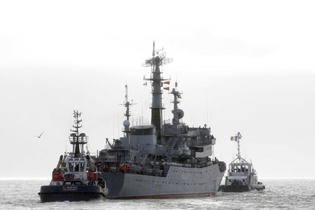 Ruski brodovi bili pod pratnjom britanske mornarice i NATO-a